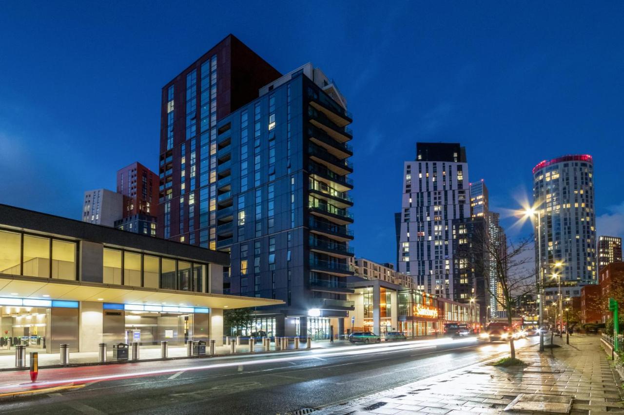 런던 2 Bed 2 Bath Next To Nine Elms Station - Zone 1 아파트 외부 사진